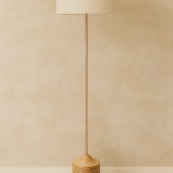 מנורה עומדת ליידי AMR