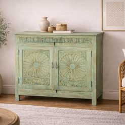 שידת עץ מגולפת עם שתי דלתות דגם קאי MUK