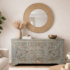 שידת סיידבורד מעץ מצויר בעבודת יד דגם טילק MUK