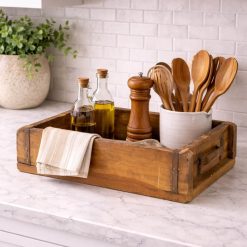 קופסת אכסון מרובעת וינטג' AMR