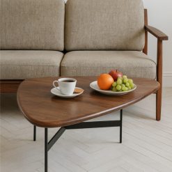 שולחן סלון דגם אדם – עץ אגוז מלא בשילוב רגלי מתכת EAT