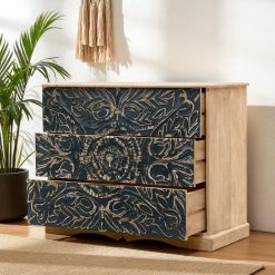 שידת אחסון מעץ מלא עם גילוף דקורטיבי GLRM